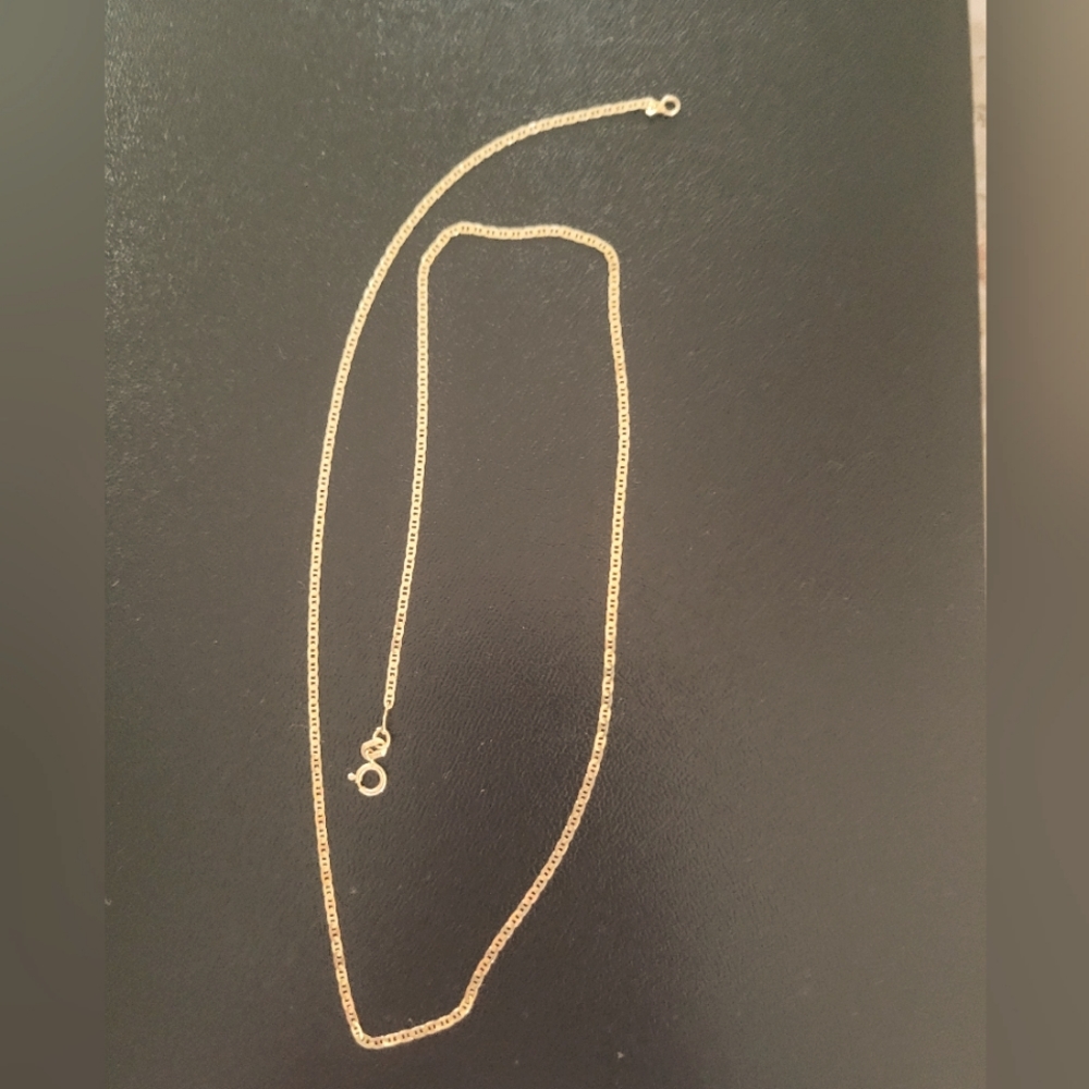 Yellow gold chain